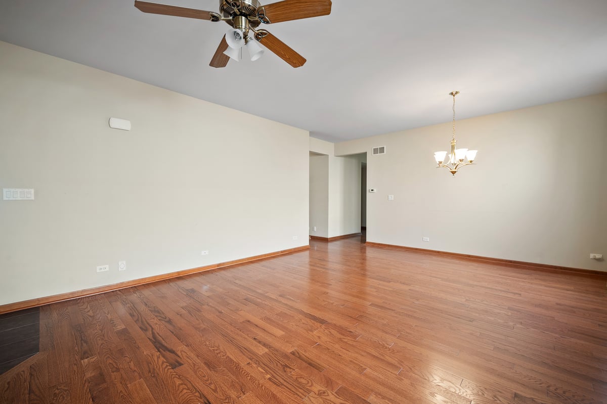 1176 HEATHROW LANE, AURORA, IL 60502  Photo 7