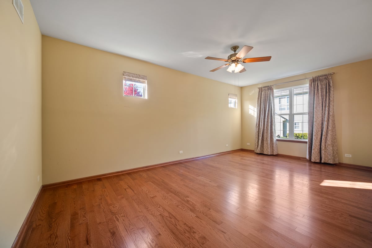 1176 HEATHROW LANE, AURORA, IL 60502  Photo 13