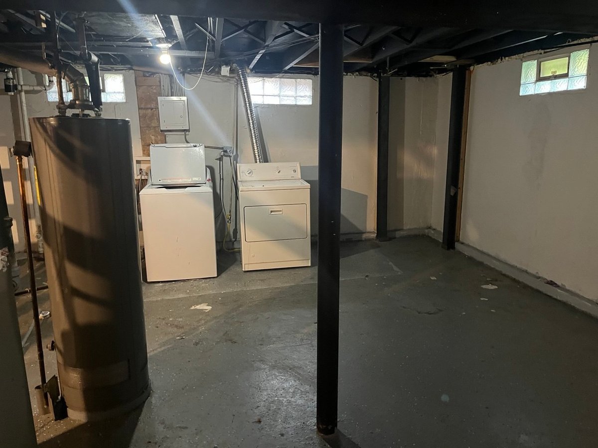 22146 Yates Avenue,Sauk Village,IL-62204-8