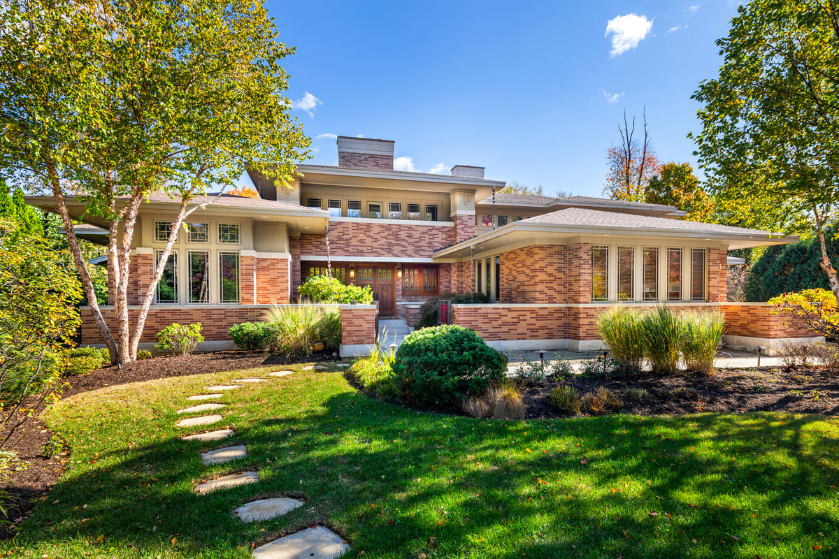 Naperville - Twin Vines Real Estate Services