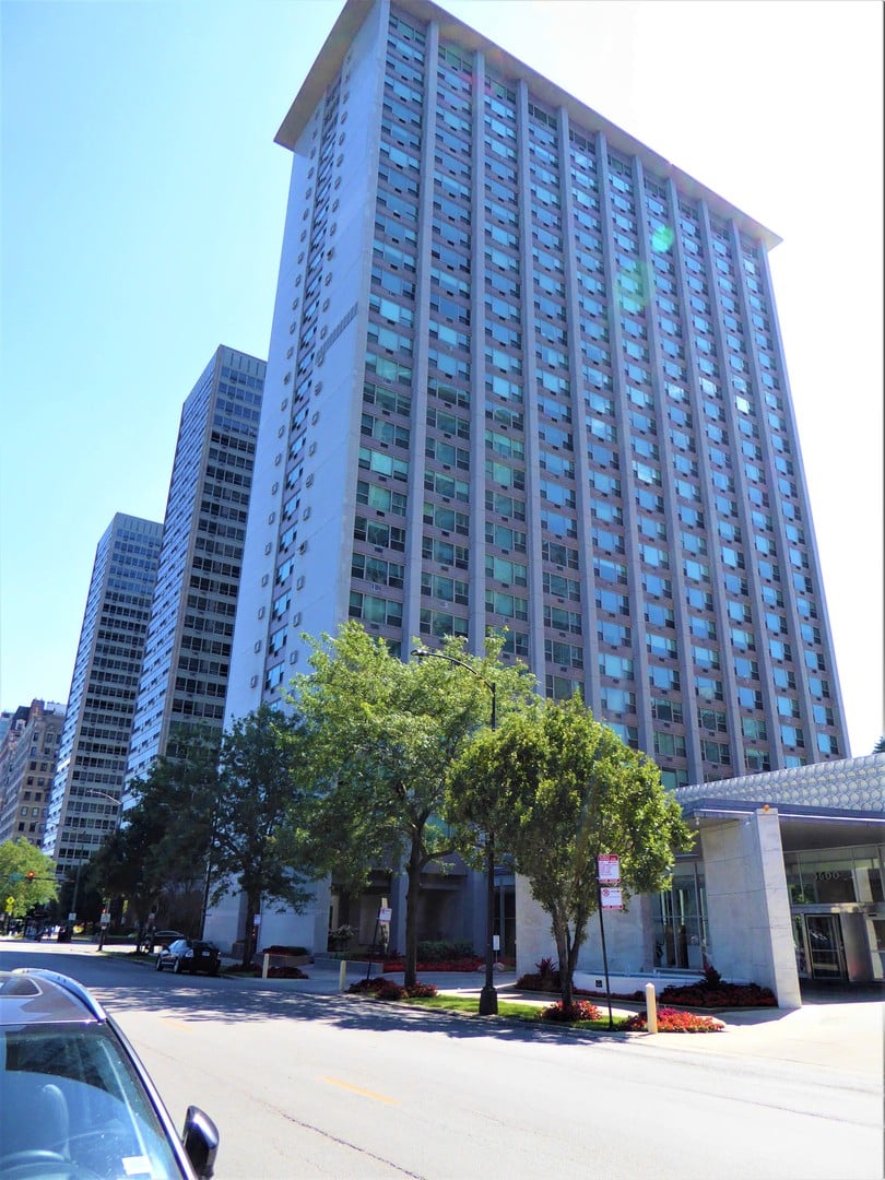3600 N Lake Shore Drive #306, Chicago, IL 60613