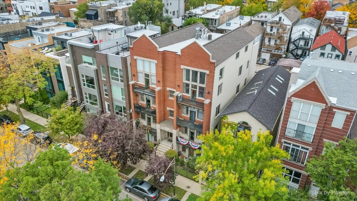 Featured Property - Weinberg Choi Realty Inc