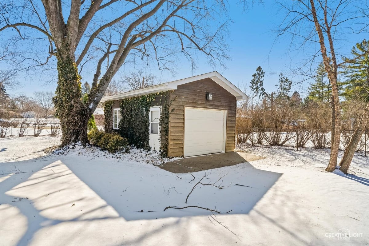 700 MCCLARAN AVENUE, AURORA, IL 60506  Photo 18