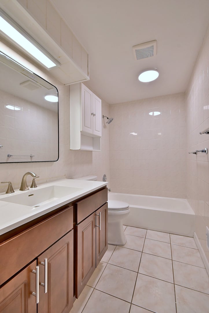 LINCOLNWOOD, IL 60712  Photo 17