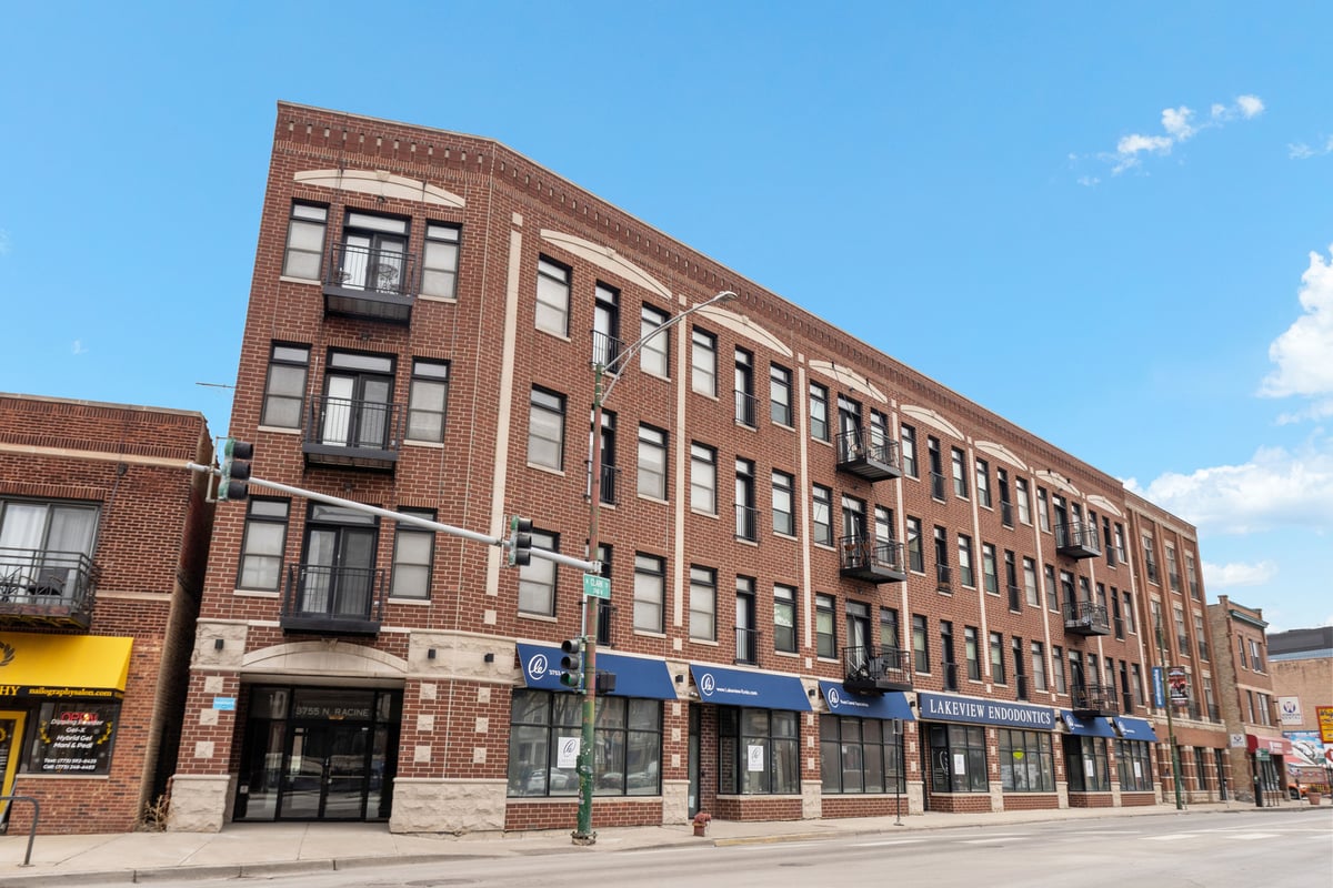 3755 N Racine Avenue #2A