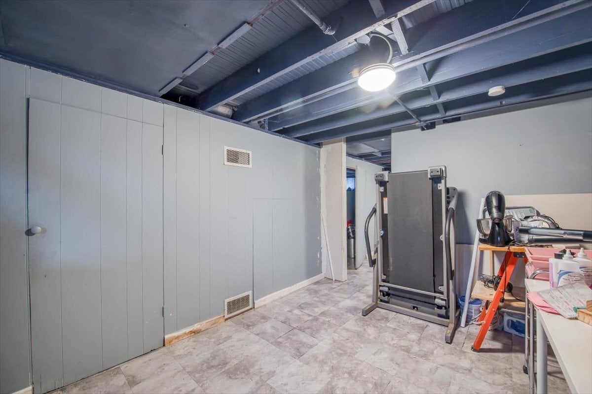 702 JACKSON STREET, AURORA, IL 60505  Photo 15