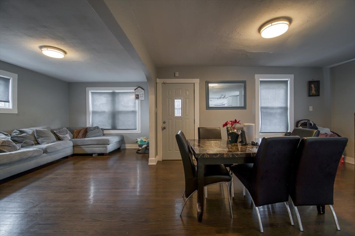 702 JACKSON STREET, AURORA, IL 60505  Photo 5