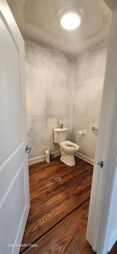 2409 W HIRSCH STREET, CHICAGO, IL 60622  Photo 9