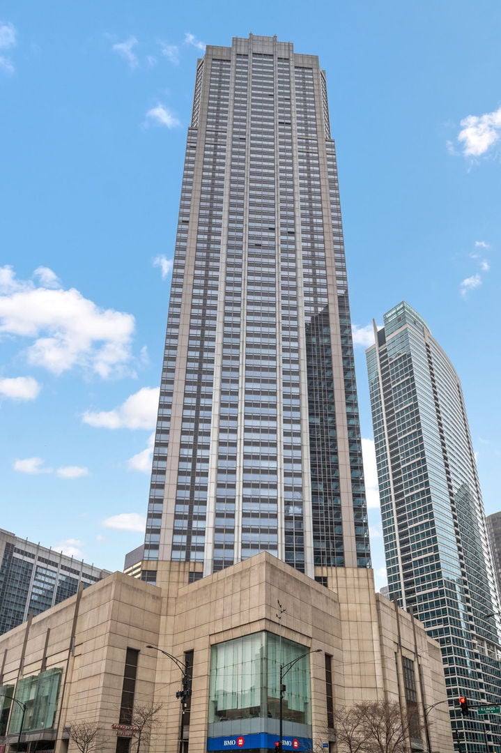 512 N McClurg Court #708, Chicago, IL 60611