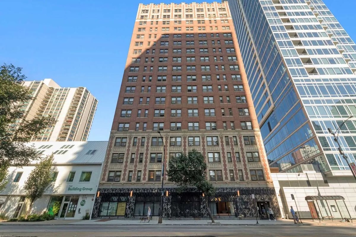 1211 N LASALLE Street #1503