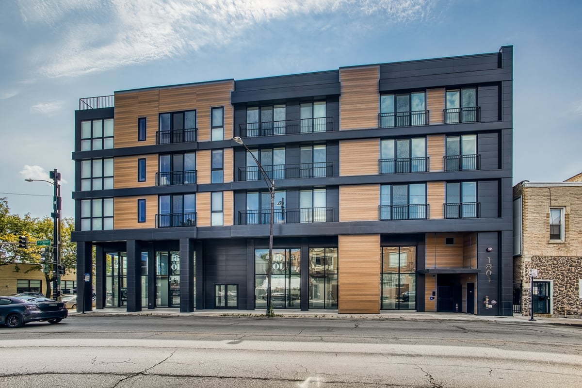 1801 W Grand Avenue #401