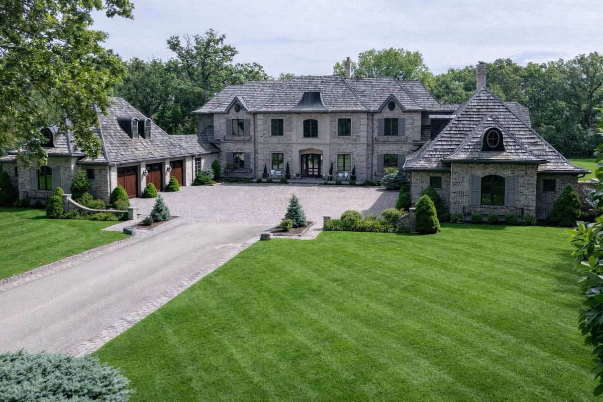 24 Bridlewood Road, Northbrook, IL 60062