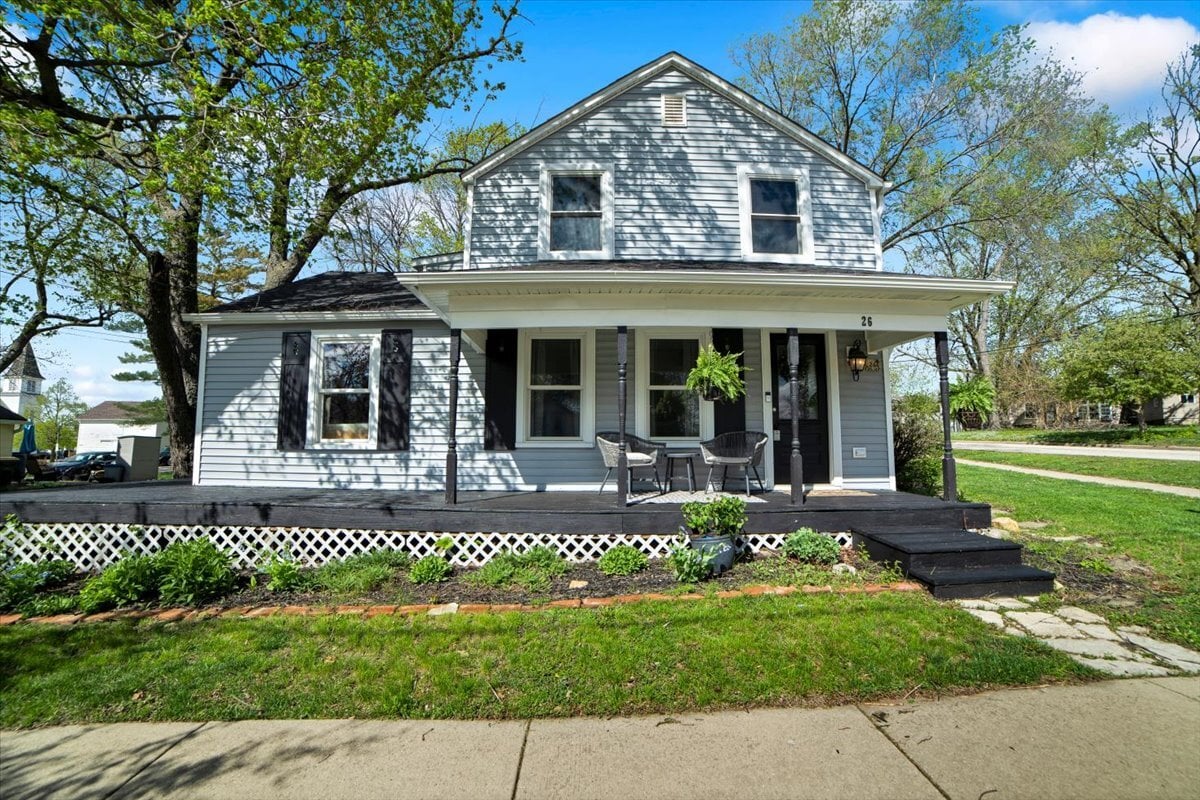 26 E Van Buren Street Oswego IL 60543