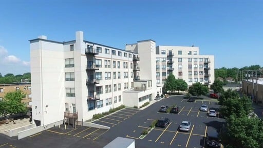 2451 W Howard Street #407