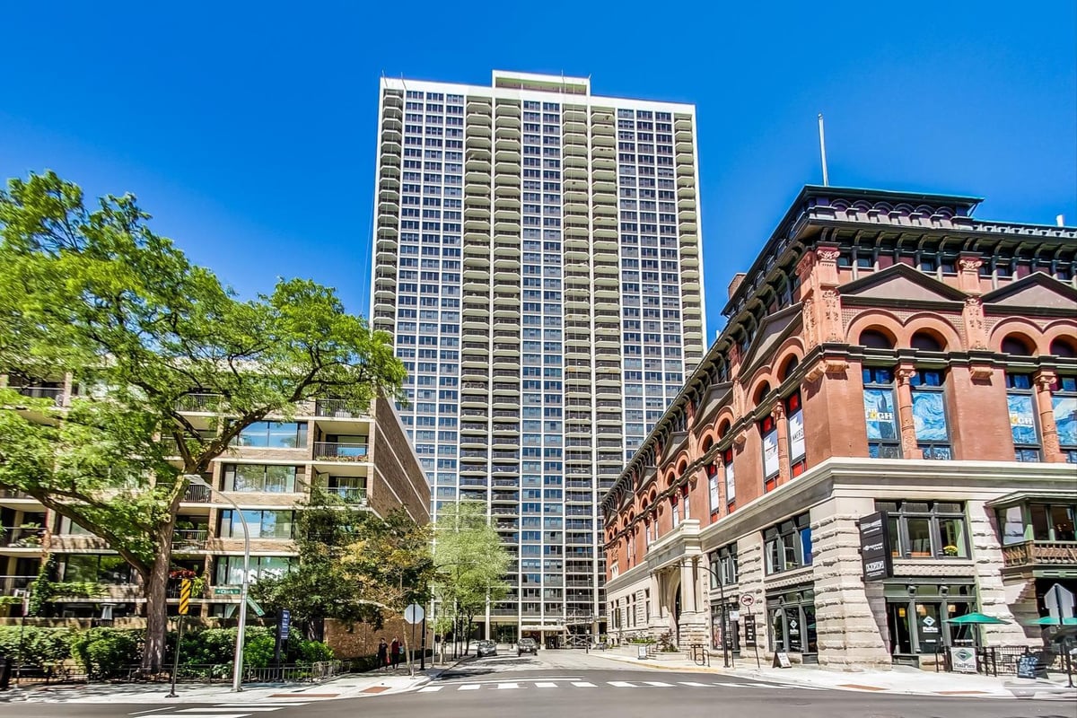 1560 N Sandburg Terrace #503J