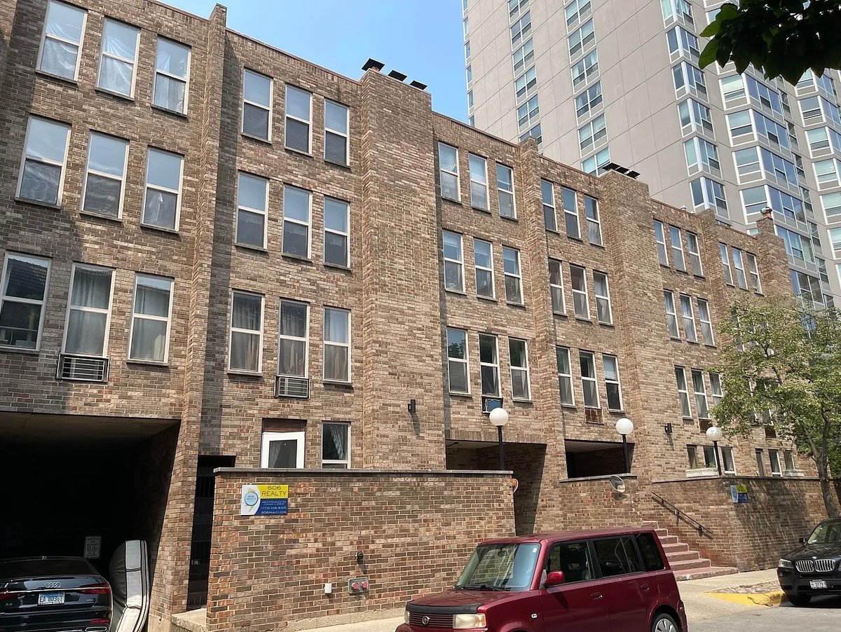 744 W GORDON Terrace #106