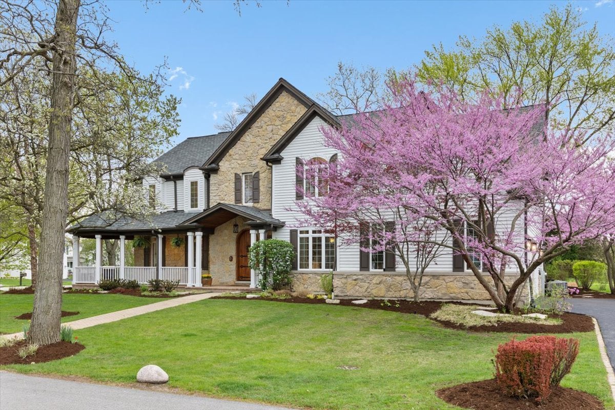 1021 Linden Lane, Glenview, IL 60025