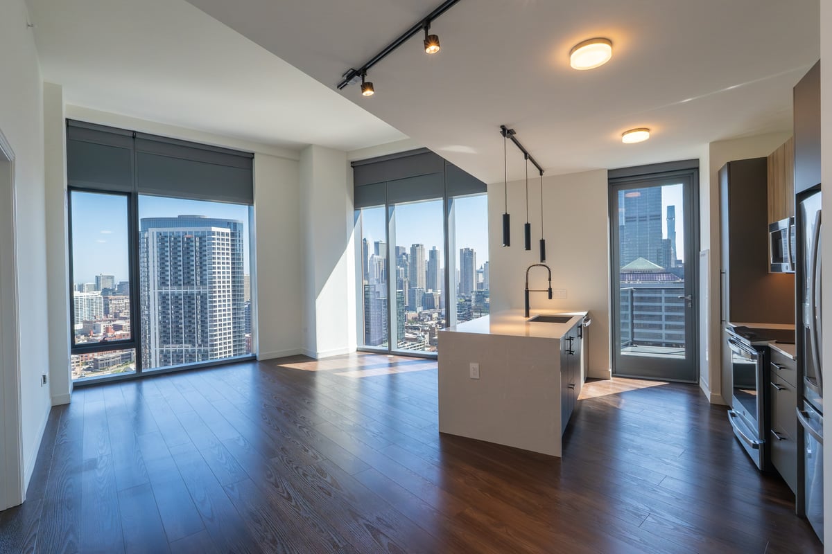 350 N Canal Street #3304
