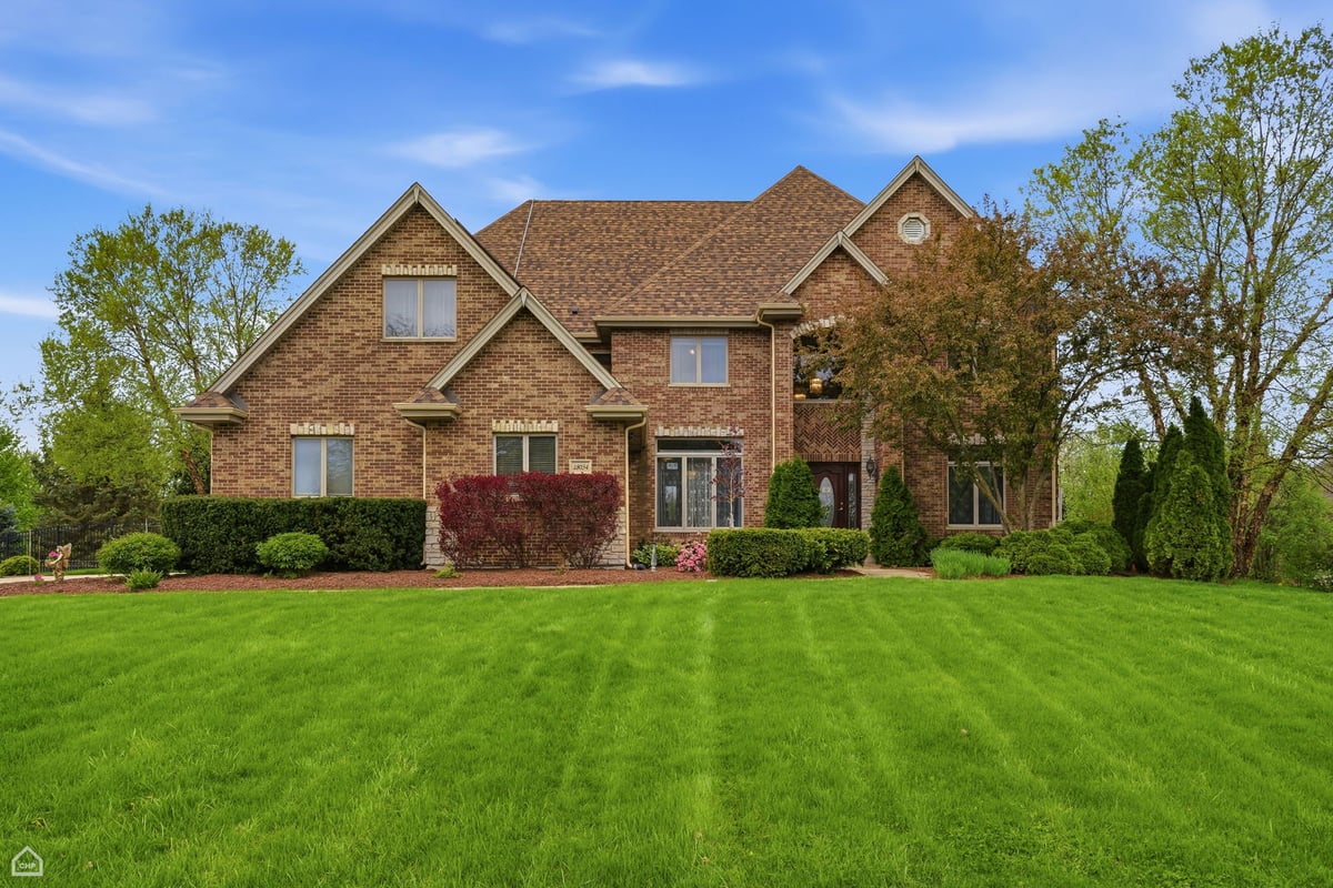 18034 S Crystal Lake Drive