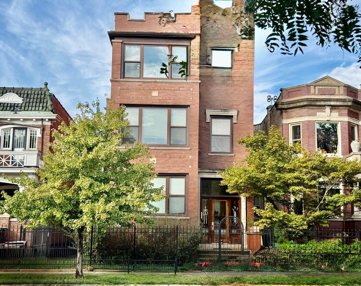 1342 N Kedzie Avenue #2R