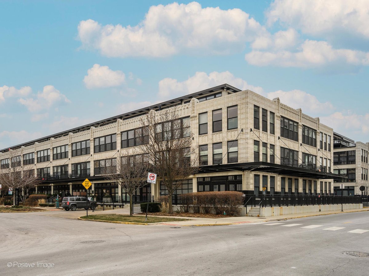 1151 W 14th Place #137, Chicago, IL 60608