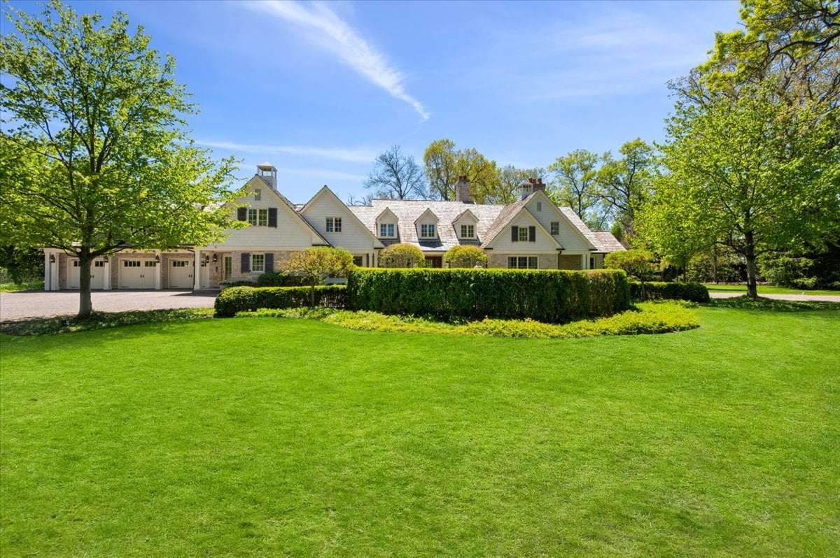 30 Bridlewood Road, Northbrook, IL 60062