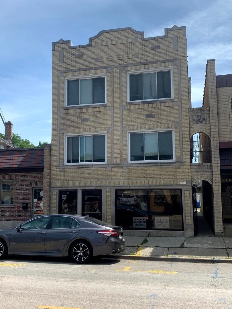 5751 W Higgins Avenue #1S