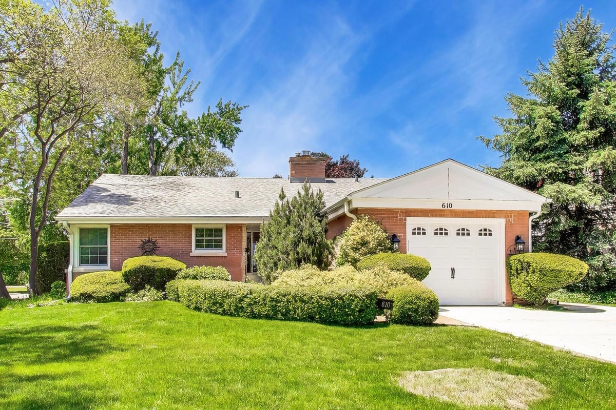 610 S Nawata Avenue