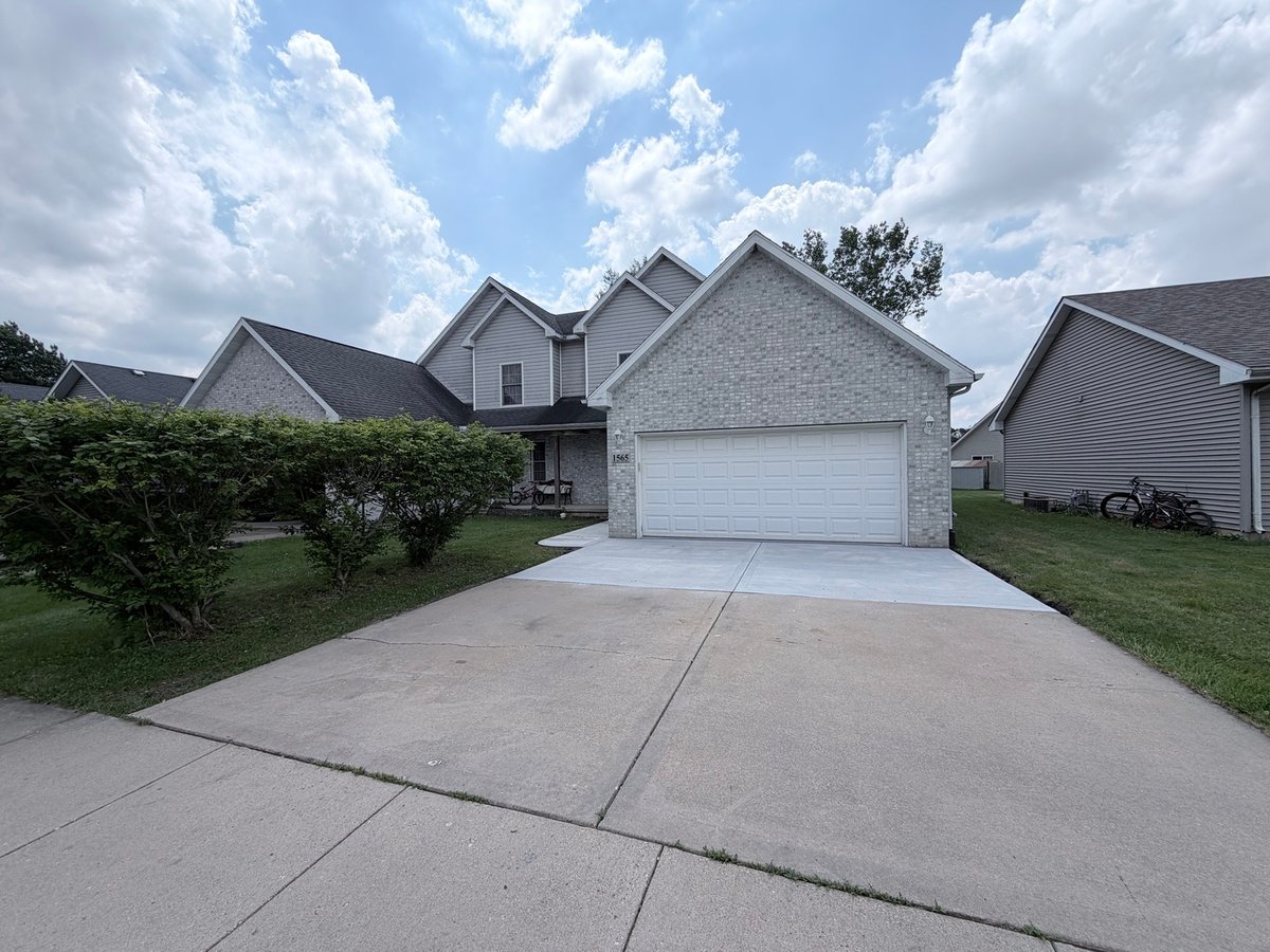 1565 E Patmore Street Diamond IL 60416