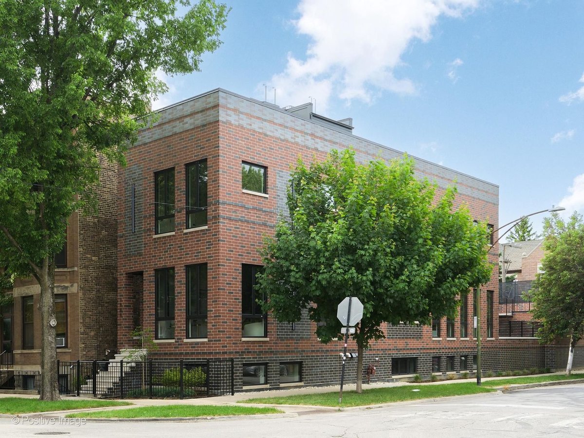 1900 W Cortland Street, Chicago, IL 60622