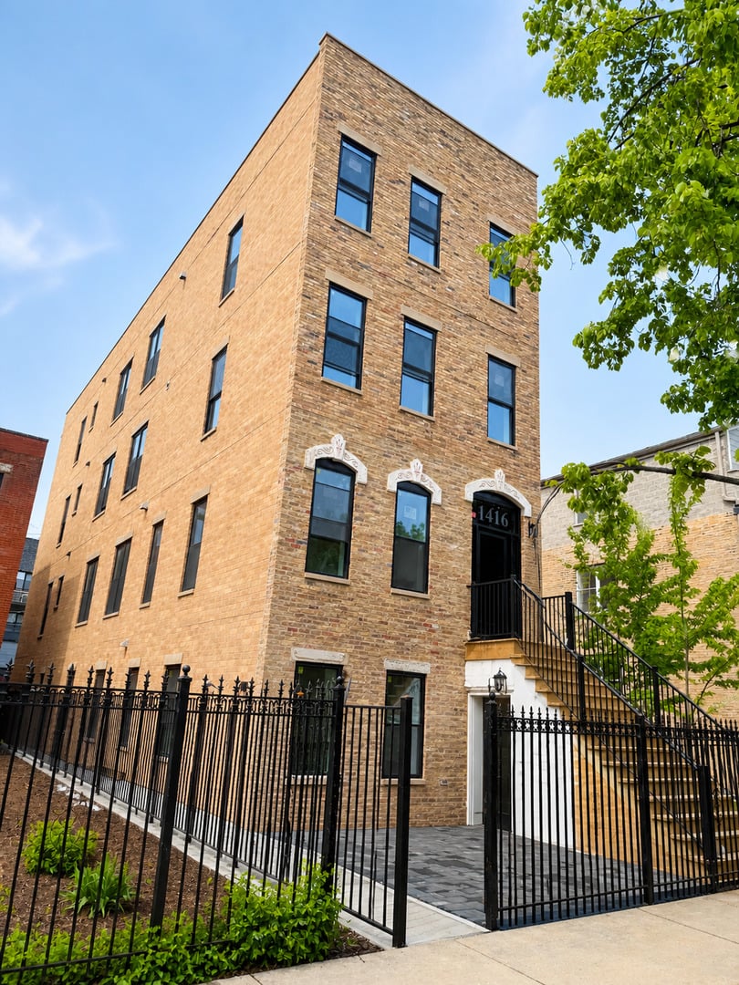 1416 N Maplewood Avenue #1