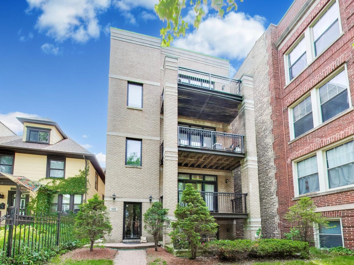 1625 W Estes Avenue #C, Chicago, IL 60626