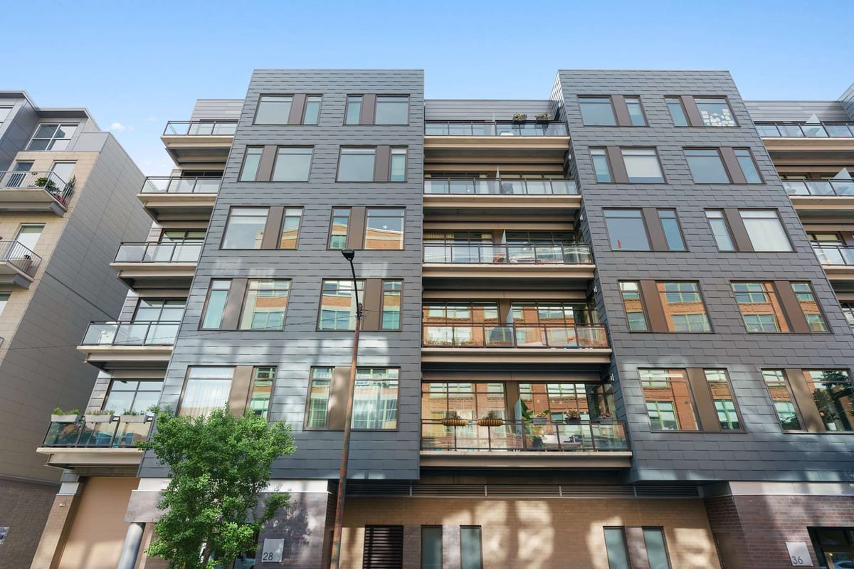 28 N Carpenter Street #4N