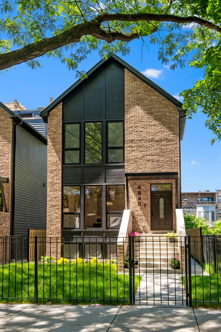 4846 N Hermitage Avenue, Chicago, IL 60640