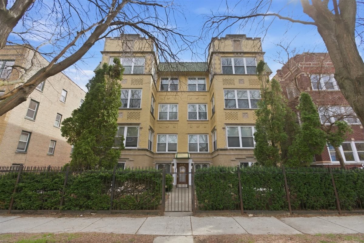 4937 N St. Louis Avenue #2S