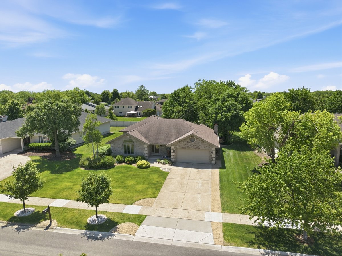 9911 195Th Street, Mokena, IL 60448