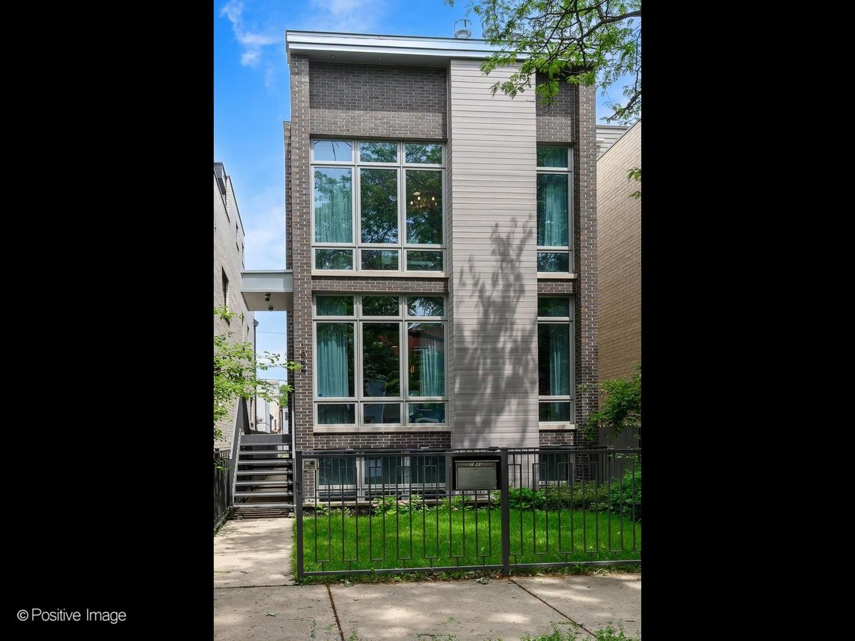 1844 W Erie Street, Chicago, IL 60622