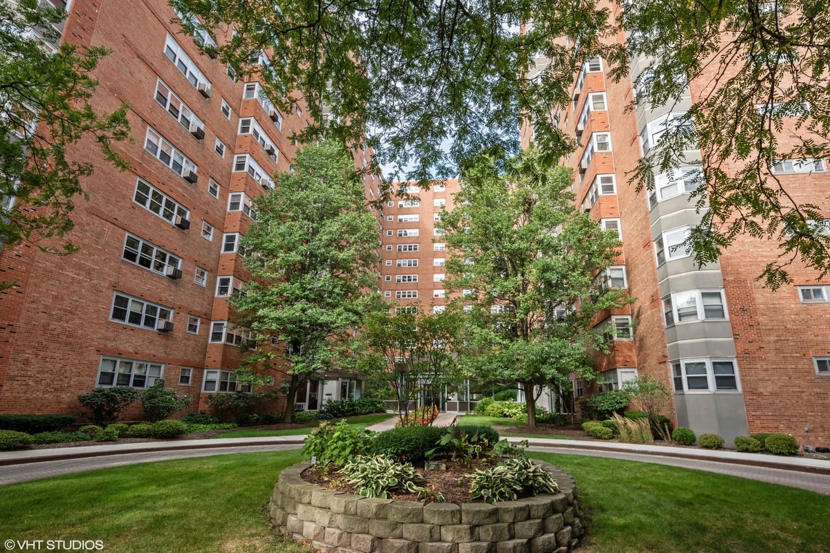 4950 N Marine Drive #1405