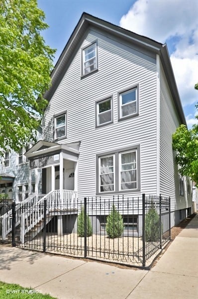 1701 N MAPLEWOOD Avenue #1