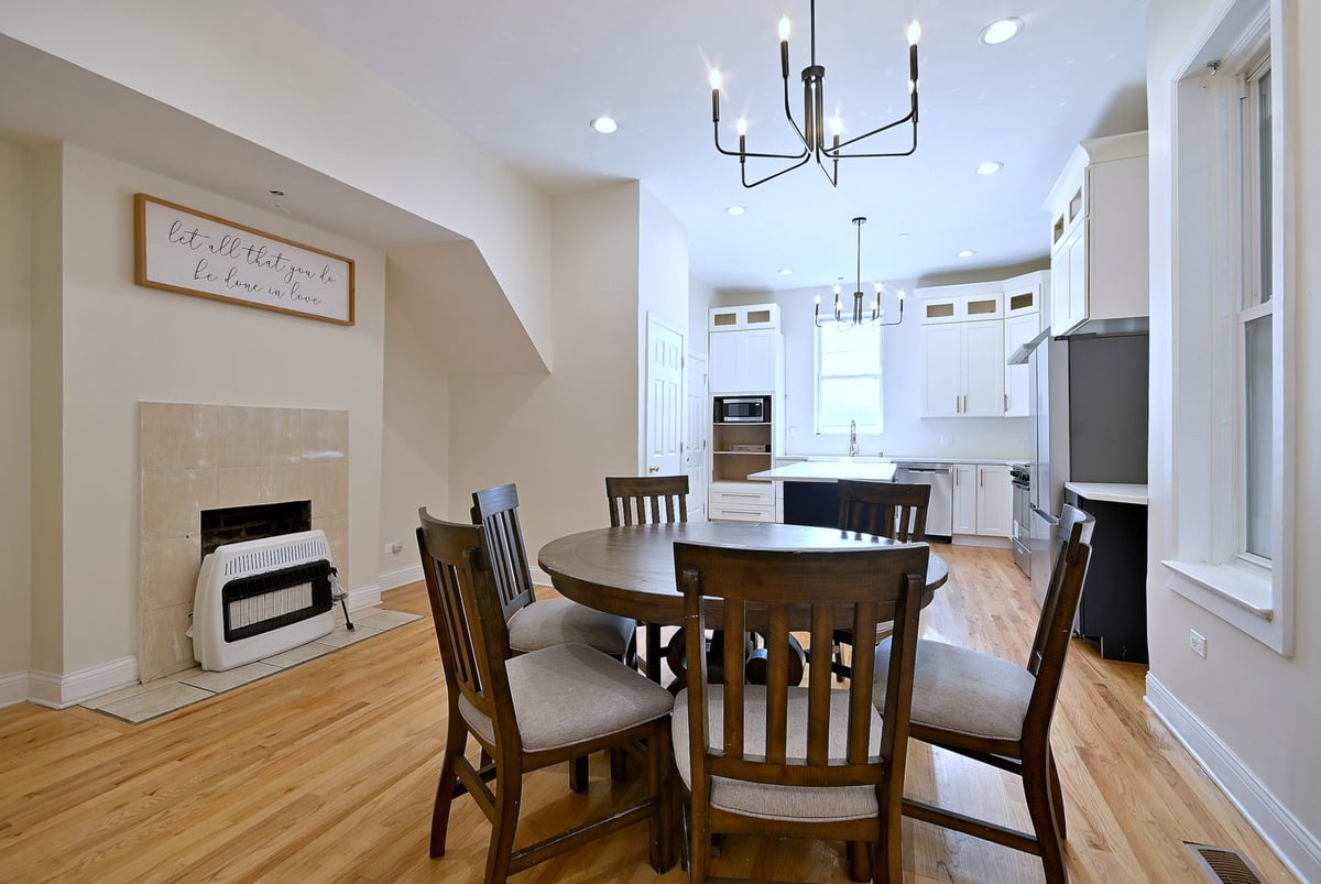 233 N SACRAMENTO BOULEVARD, CHICAGO, IL 60612  Photo 9
