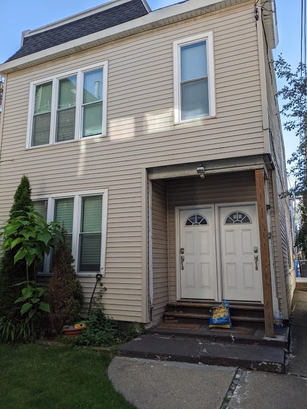 3327 N Hamilton Avenue #2R