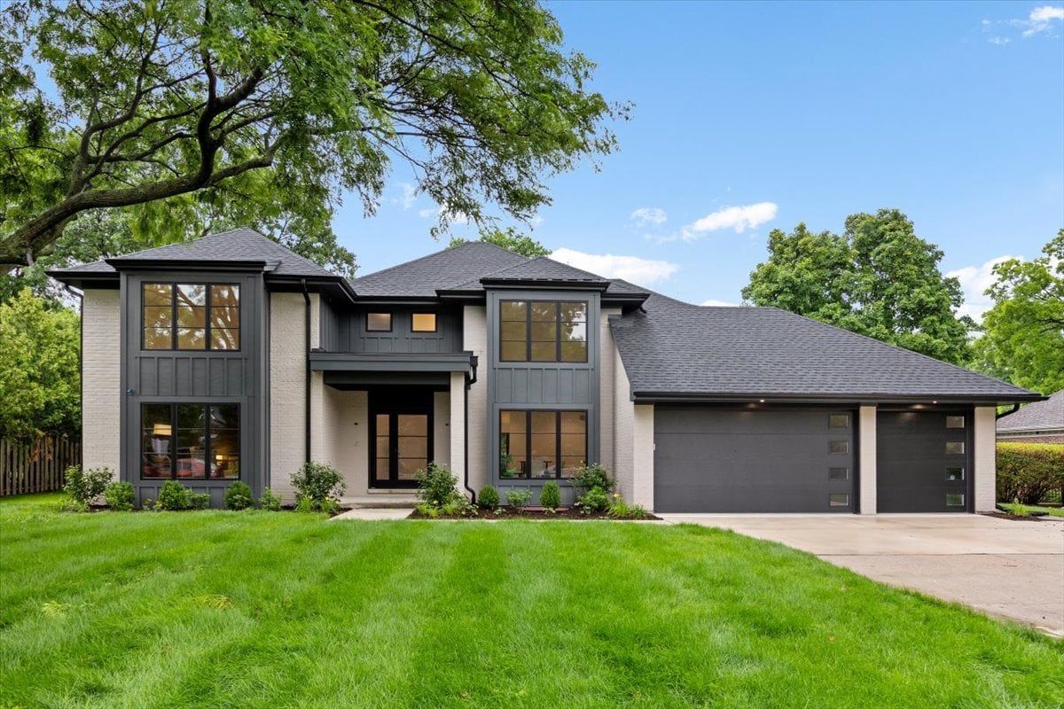 1445 Glenwood Avenue, Glenview, IL 60025