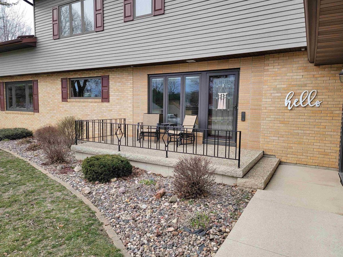 222 8th Ave E, Cresco, IA 52136 MLS 20241187 IDX Real Estate For