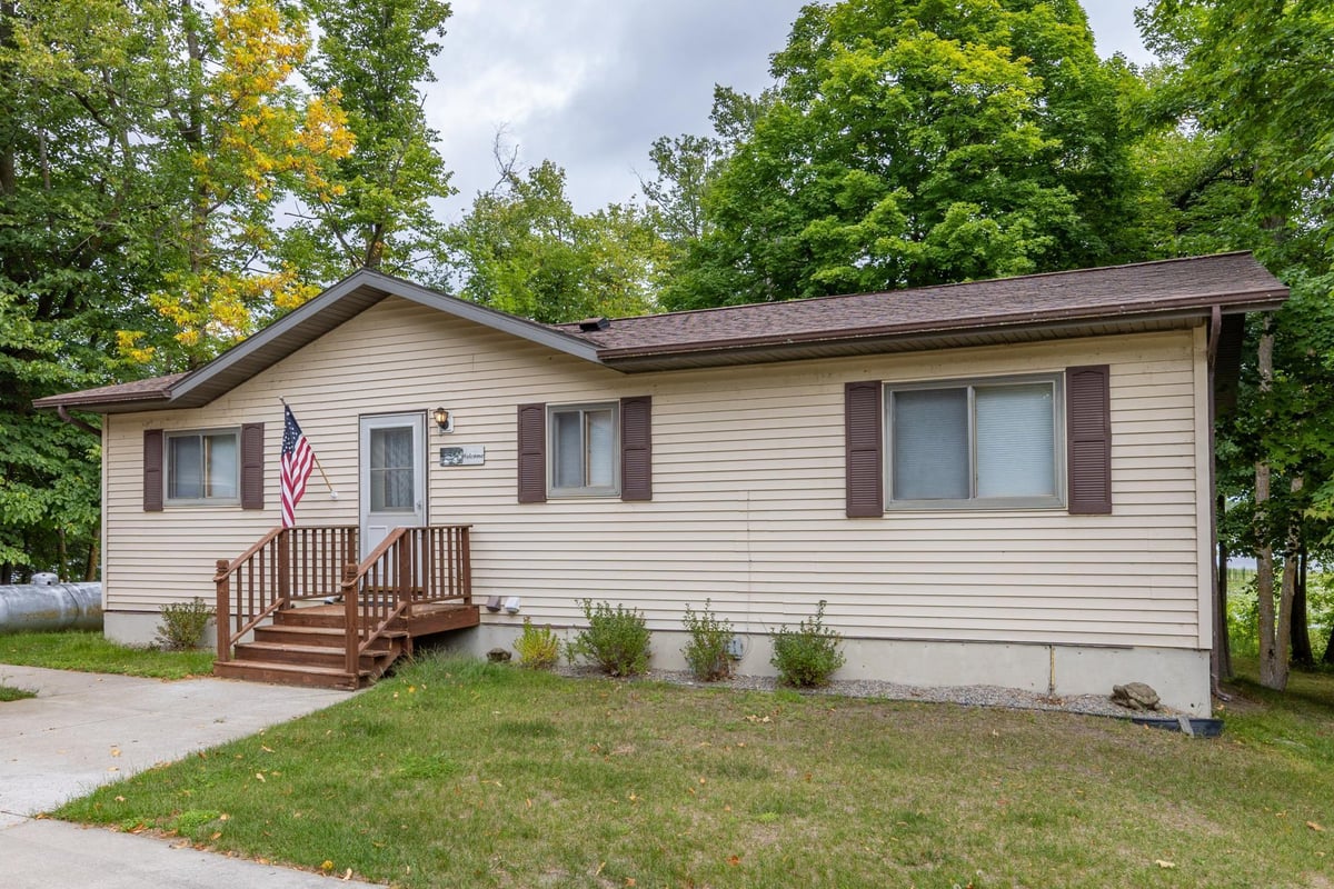 866 ROBERT LANE NE, LONGVILLE, MN 56655 Bill Hansen Realty