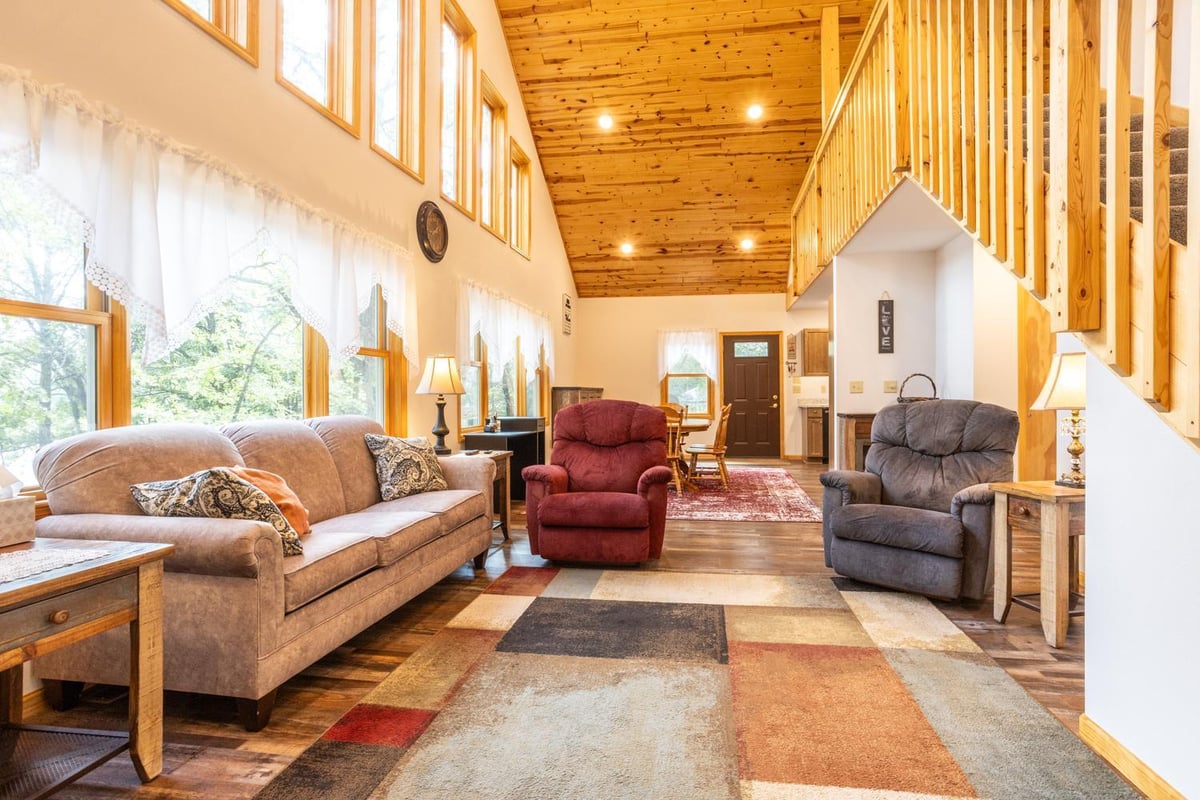 18506 EMPIRE LOOP, NEVIS, MN 56467 Bill Hansen Realty