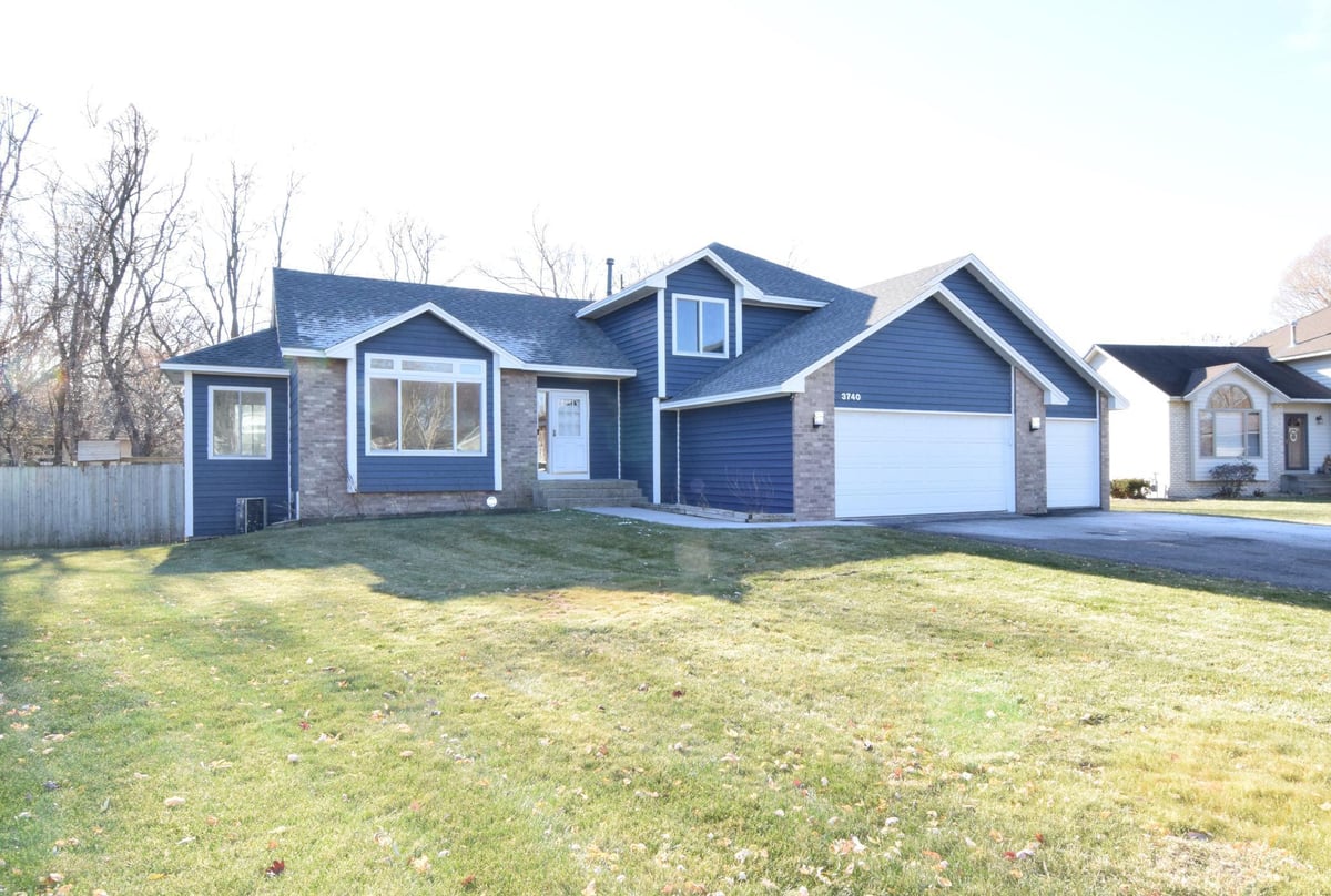 3740 123rd Lane NW, Coon Rapids, MN 55433