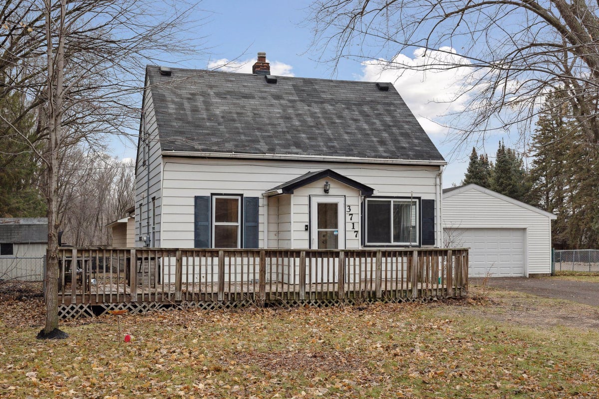 3717 Centerville Road, Vadnais Heights, MN 55127