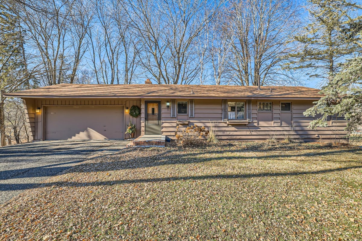 5840 Cathcart Drive, Shorewood, MN 55331