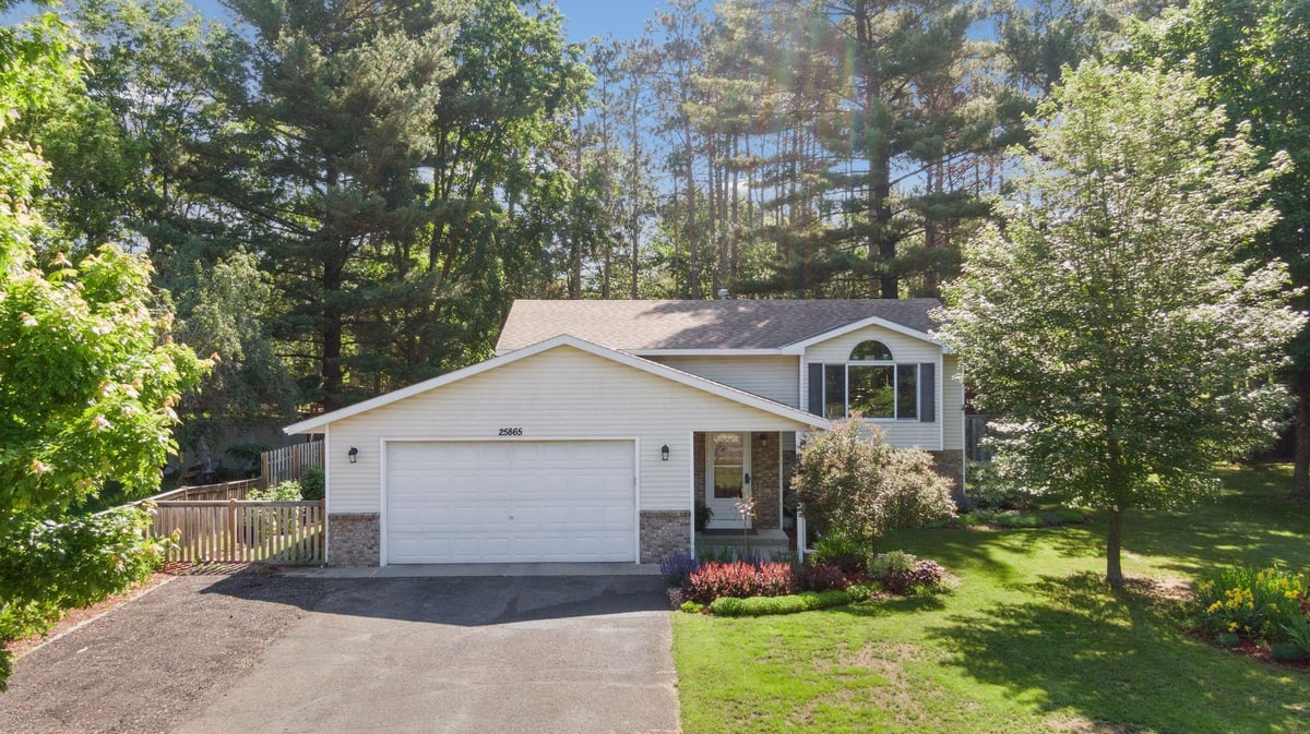 25865 Floral Court, Wyoming, MN 55092