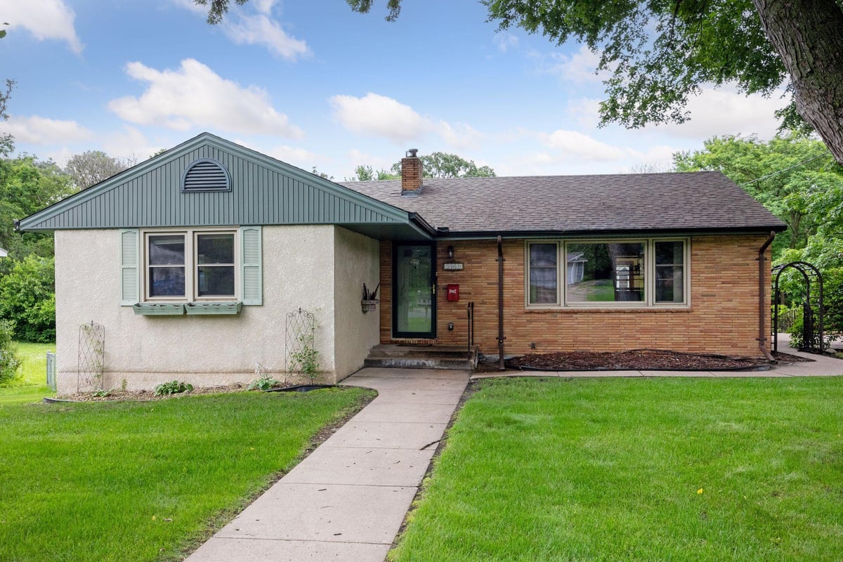 10401 Thomas Avenue S, Bloomington, MN 55431